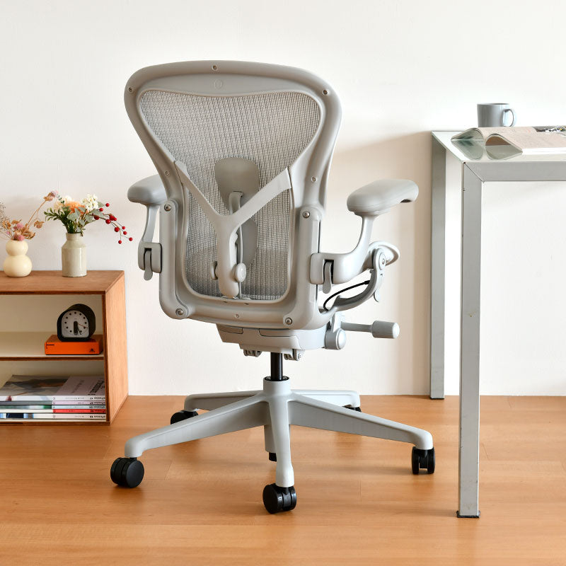 【2023年7月購入】アーロンチェア リマスタード Bサイズ ミネラル ハーマンミラー アーロンチェア リマスタード Bサイズ ミネラル グレー