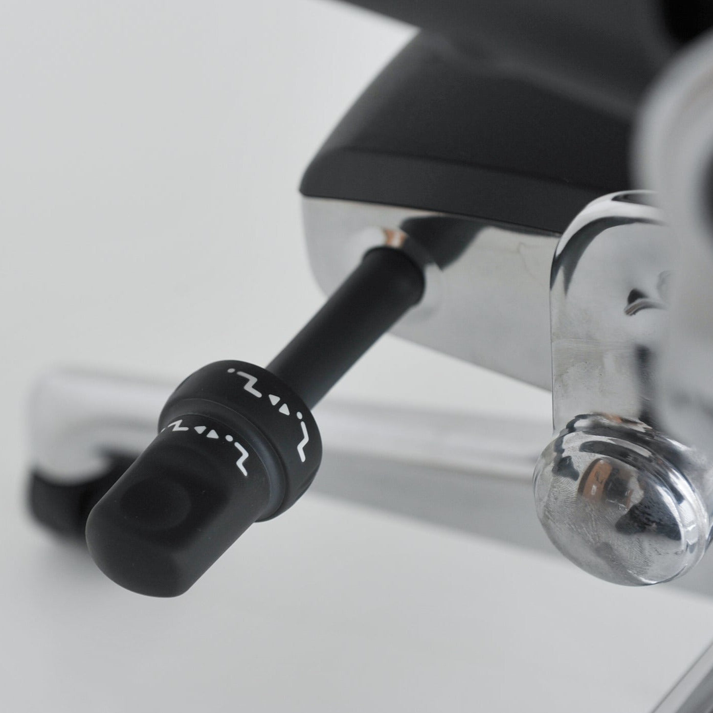 ハーマンミラーのアーロンチェアリマスタード