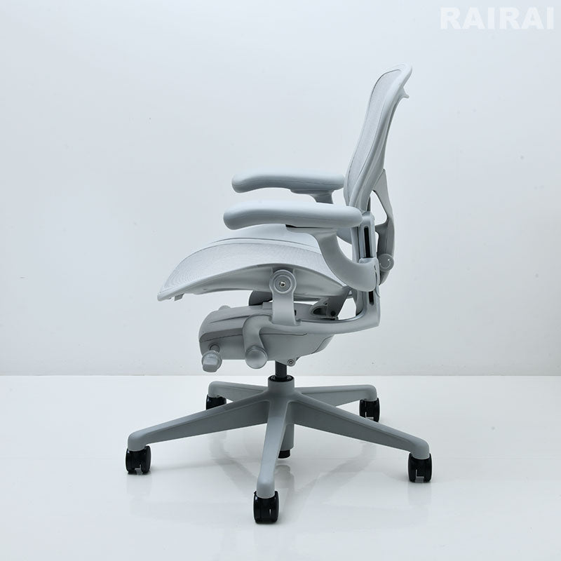 ハーマンミラー　アーロンチェア　リマスタードBサイズ　フル装備 ミネラル Herman Miller ハーマンミラー アーロンチェア リマスタード B