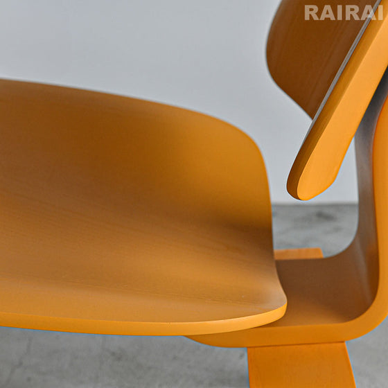 【展示品35％オフ】 ハーマンミラー イームズプライウッドラウンジチェア LCW ディープイエロー Herman Miller Eames Plywood Lounge Chair Deep Yellow