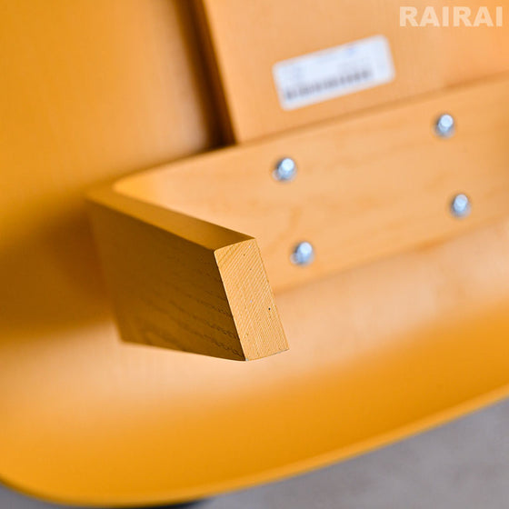 【展示品35％オフ】 ハーマンミラー イームズプライウッドラウンジチェア LCW ディープイエロー Herman Miller Eames Plywood Lounge Chair Deep Yellow