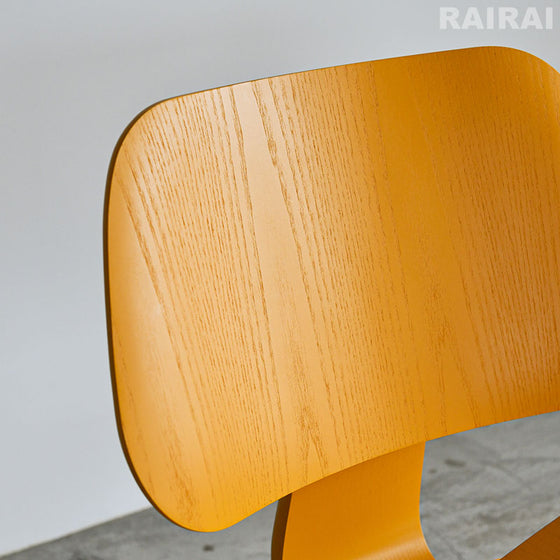 【展示品35％オフ】 ハーマンミラー イームズプライウッドラウンジチェア LCW ディープイエロー Herman Miller Eames Plywood Lounge Chair Deep Yellow