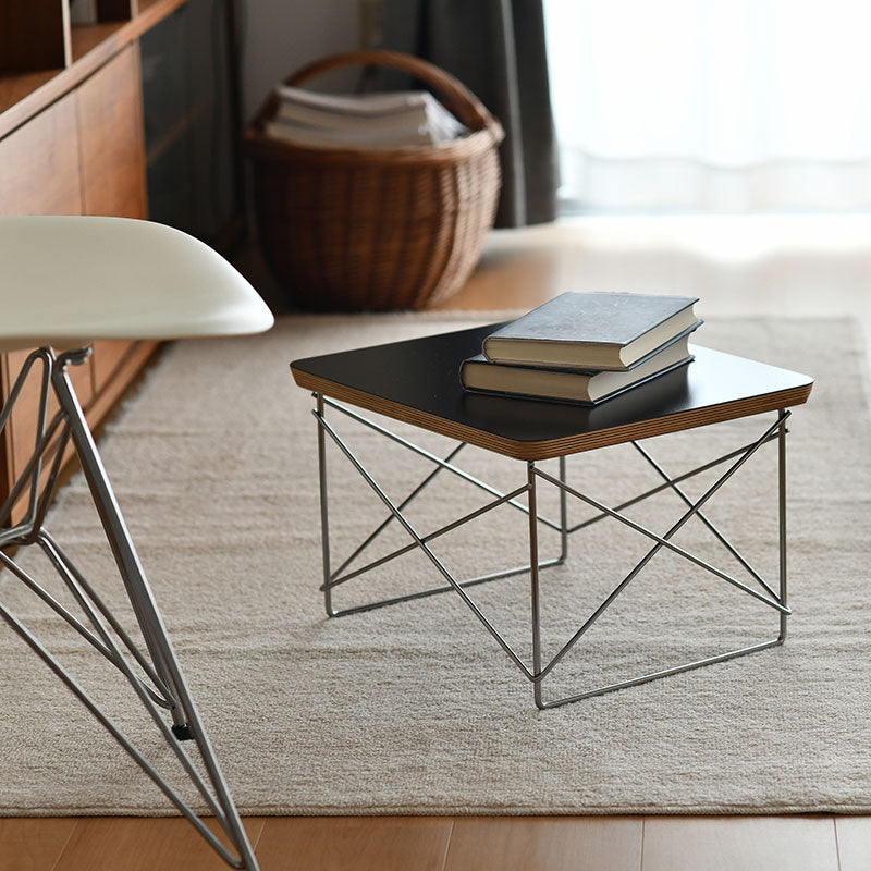 ハーマンミラー イームズ ワイヤーベース ローテーブル ブラック天板