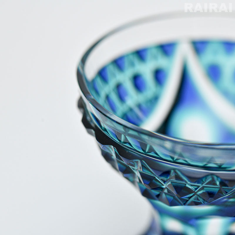 薩摩切子 二色衣 脚付盃 cut201 島津興業 薩摩ガラス工芸 – RAIRAI