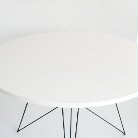 MAGIS TAVOLO  XZ3 テーブル（円形）ブラックベース