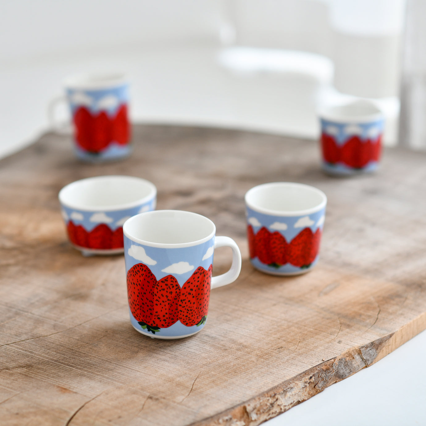 マリメッコ マグカップ 250ml マンシッカヴォレット marimekko MANSIKKAVUORET – RAIRAI